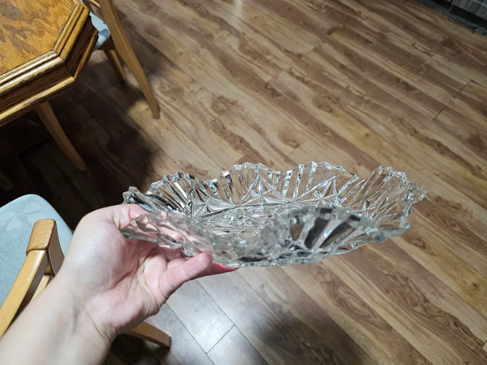 Vintage Clear Glass Fruit Bowl image indicator(3)