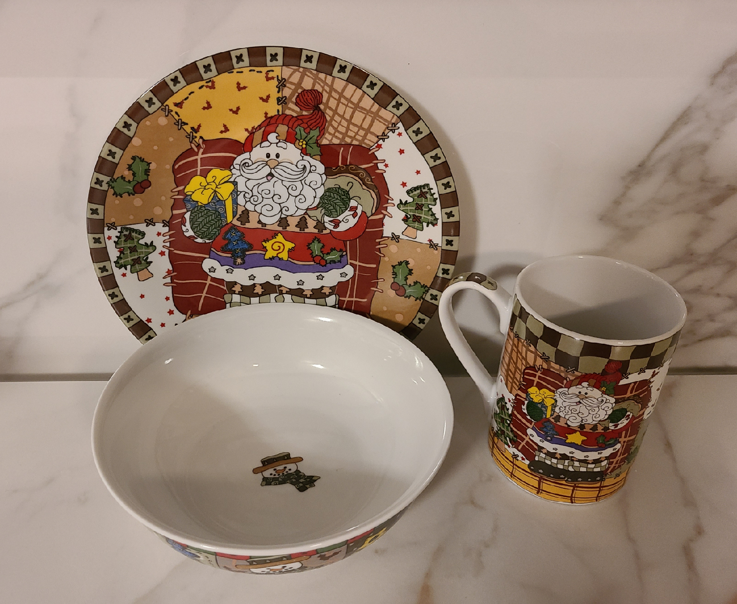 Christmas coffee cup /dish set