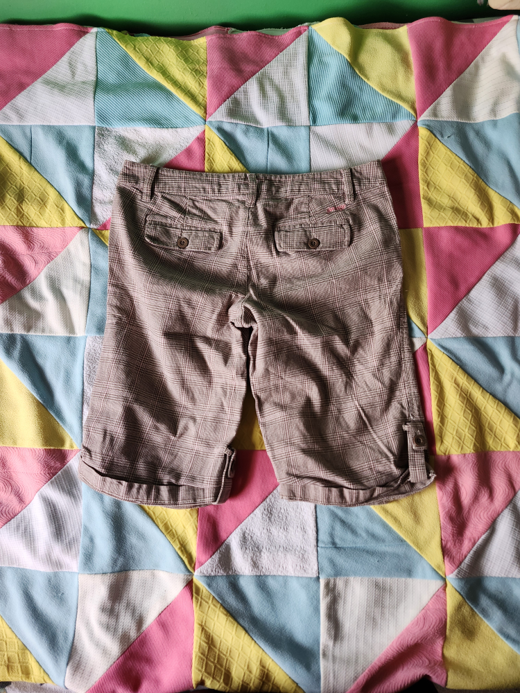 2000s Garage brown plaid board shorts - photo 2
