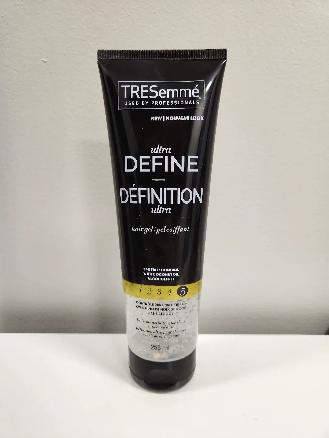 TRESemmé Ultra Define Hair Gel 255ml thumbnail