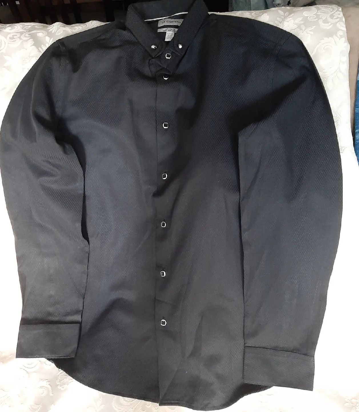 Le Chateau Black Dress Shirt 15½ / 36 thumbnail