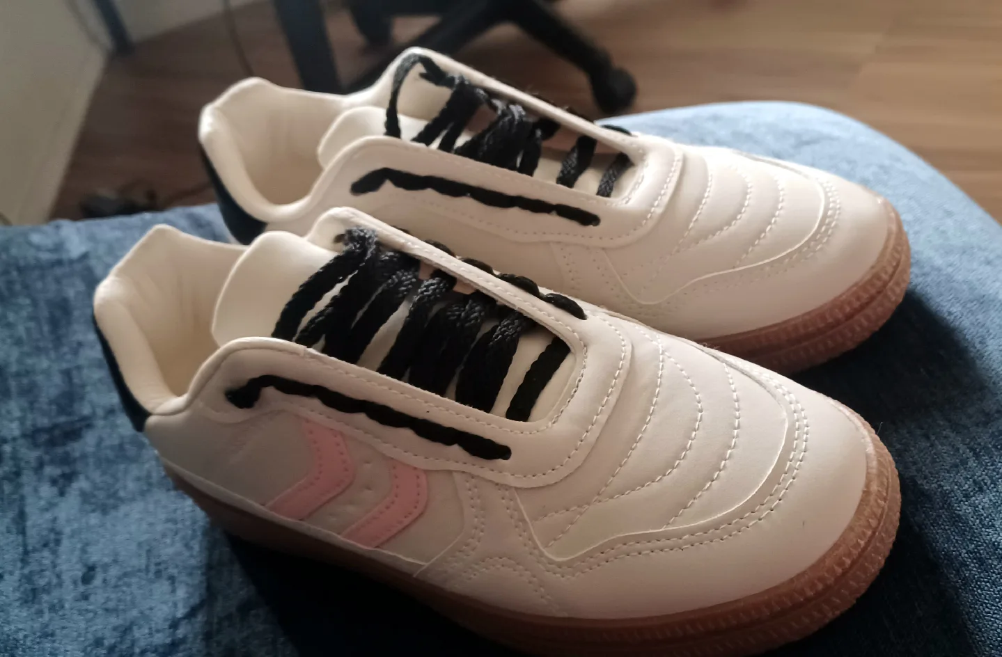 Size 8 W Nice shoes image indicator(2)