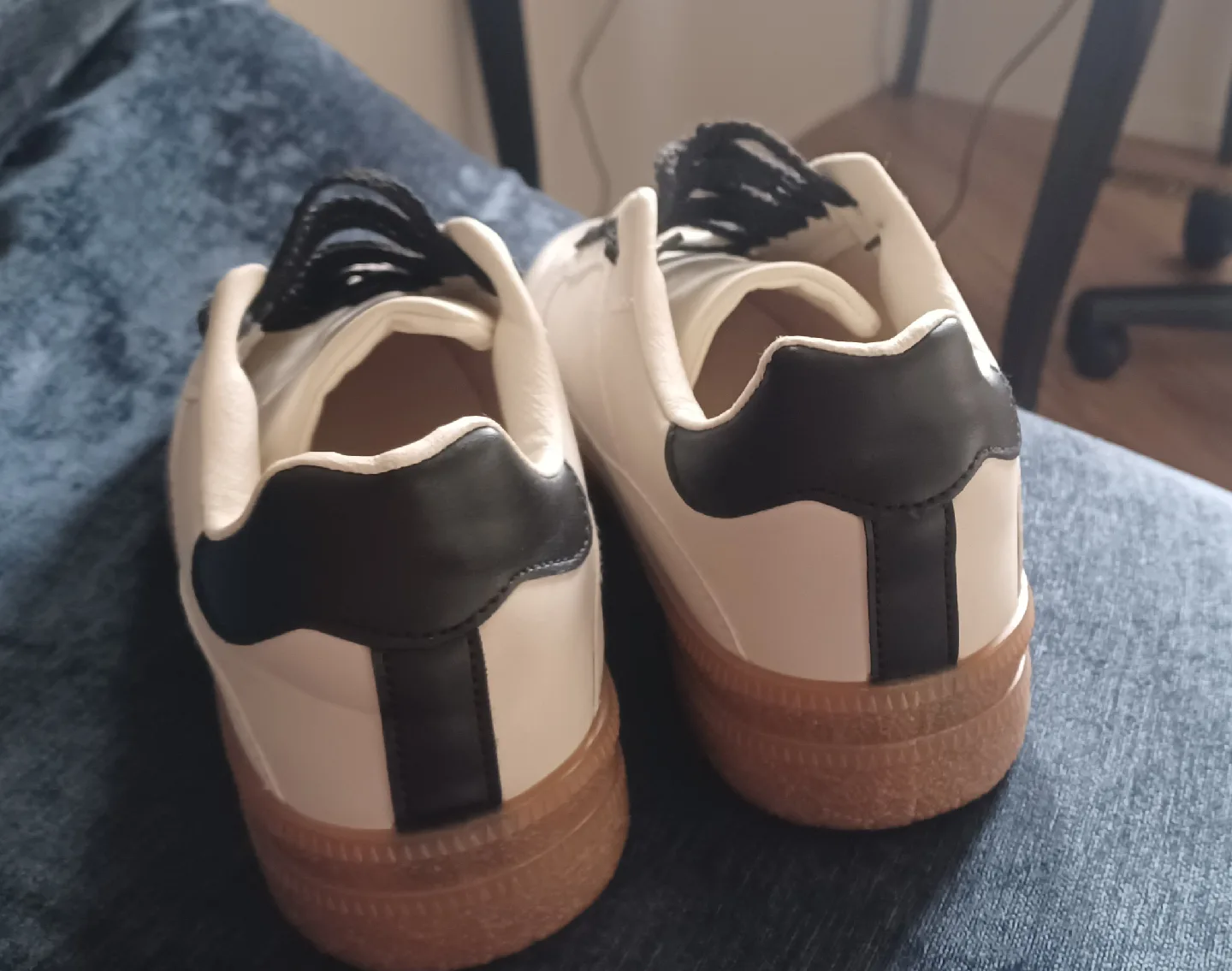 Size 8 W Nice shoes image indicator(4)