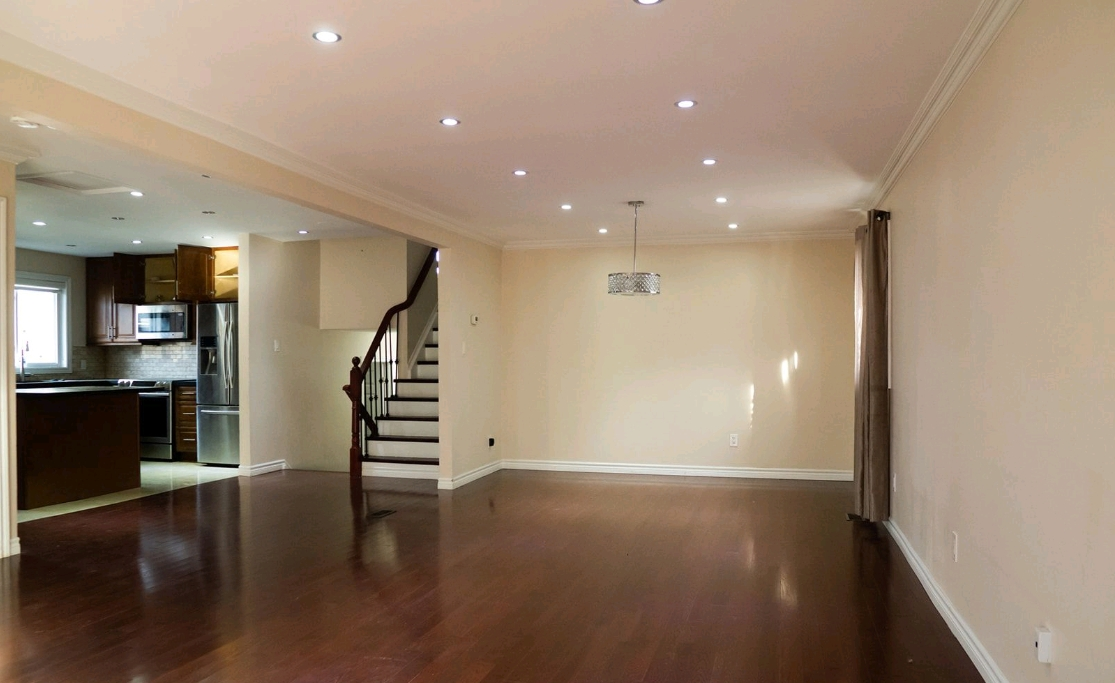 *** PRIME LOCATION PICKERING*** 5 Bedroom + 3 Bathroom for Rent - photo 5