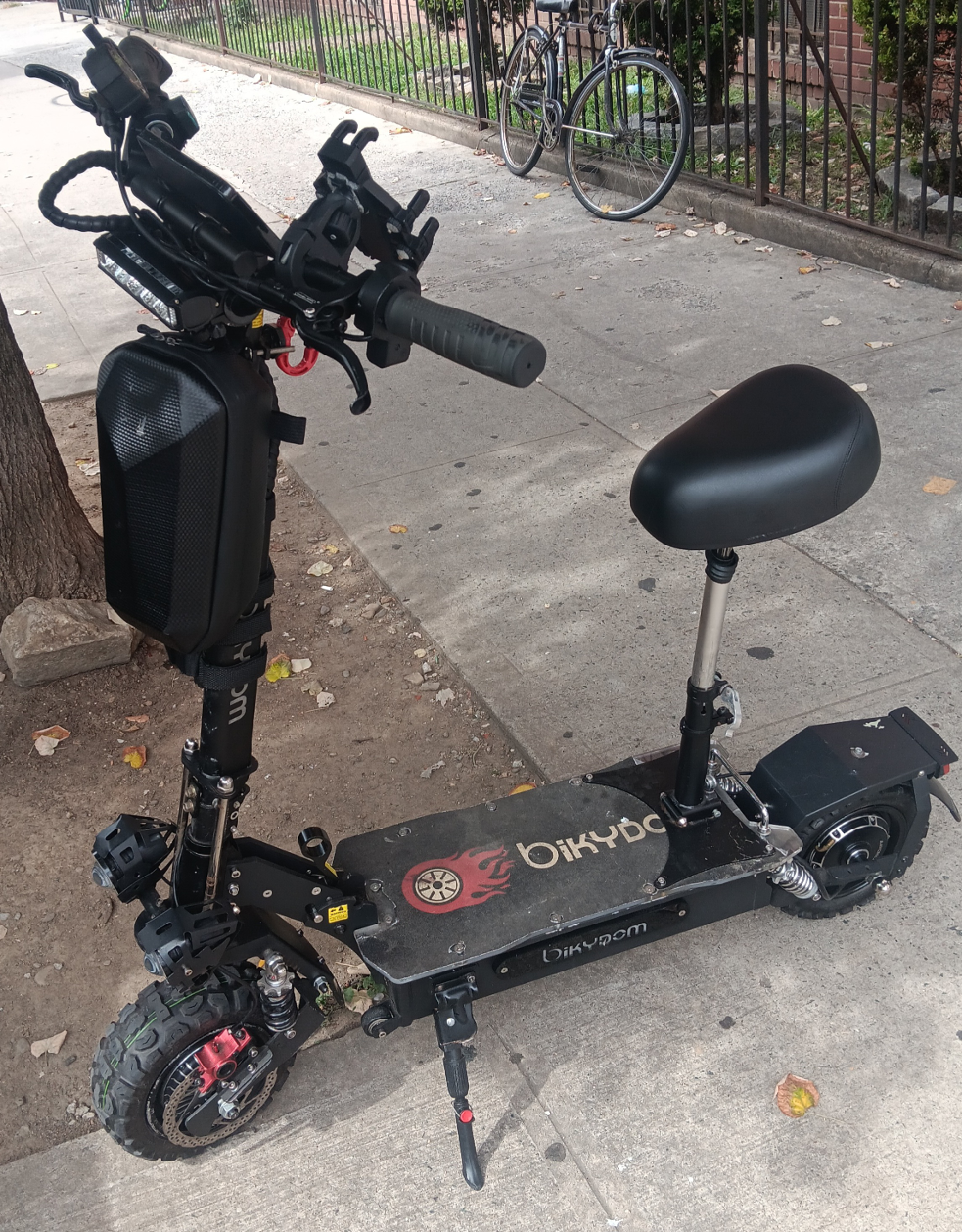 BikyBom Electric Scooter - photo 5