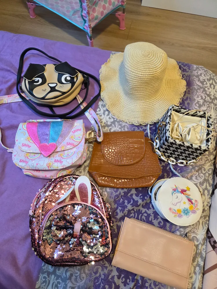 Assorted Kids Purses and Bags image indicator(2)