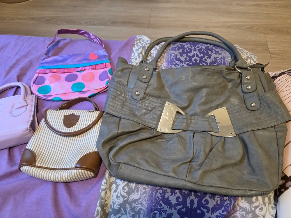 Assorted Kids Purses and Bags image indicator(10)