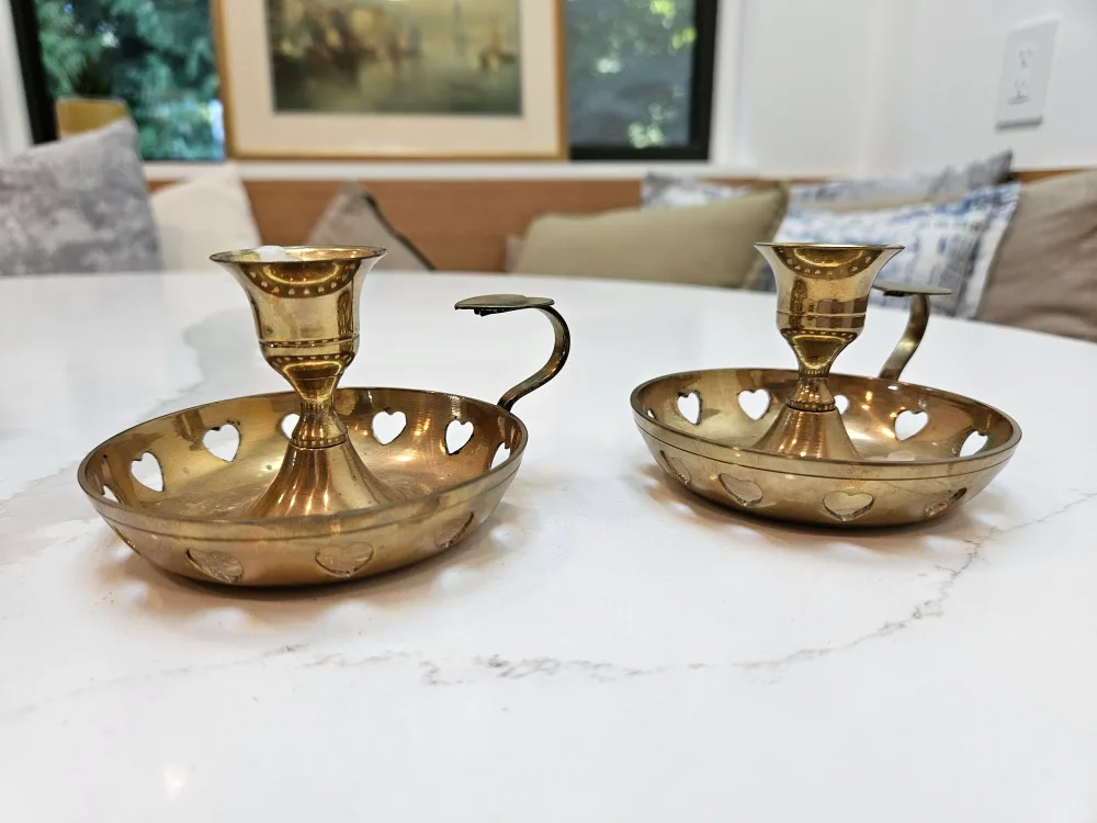 Brass Heart Cutout Candle Holders (Set of 2) thumbnail