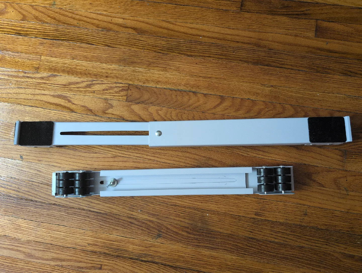 Adjustable Appliance Rollers 🥕 image indicator(2)