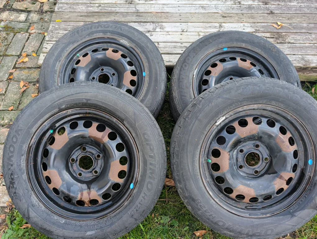 Set of 4 Hankook Optimo H428 Tires image indicator(3)