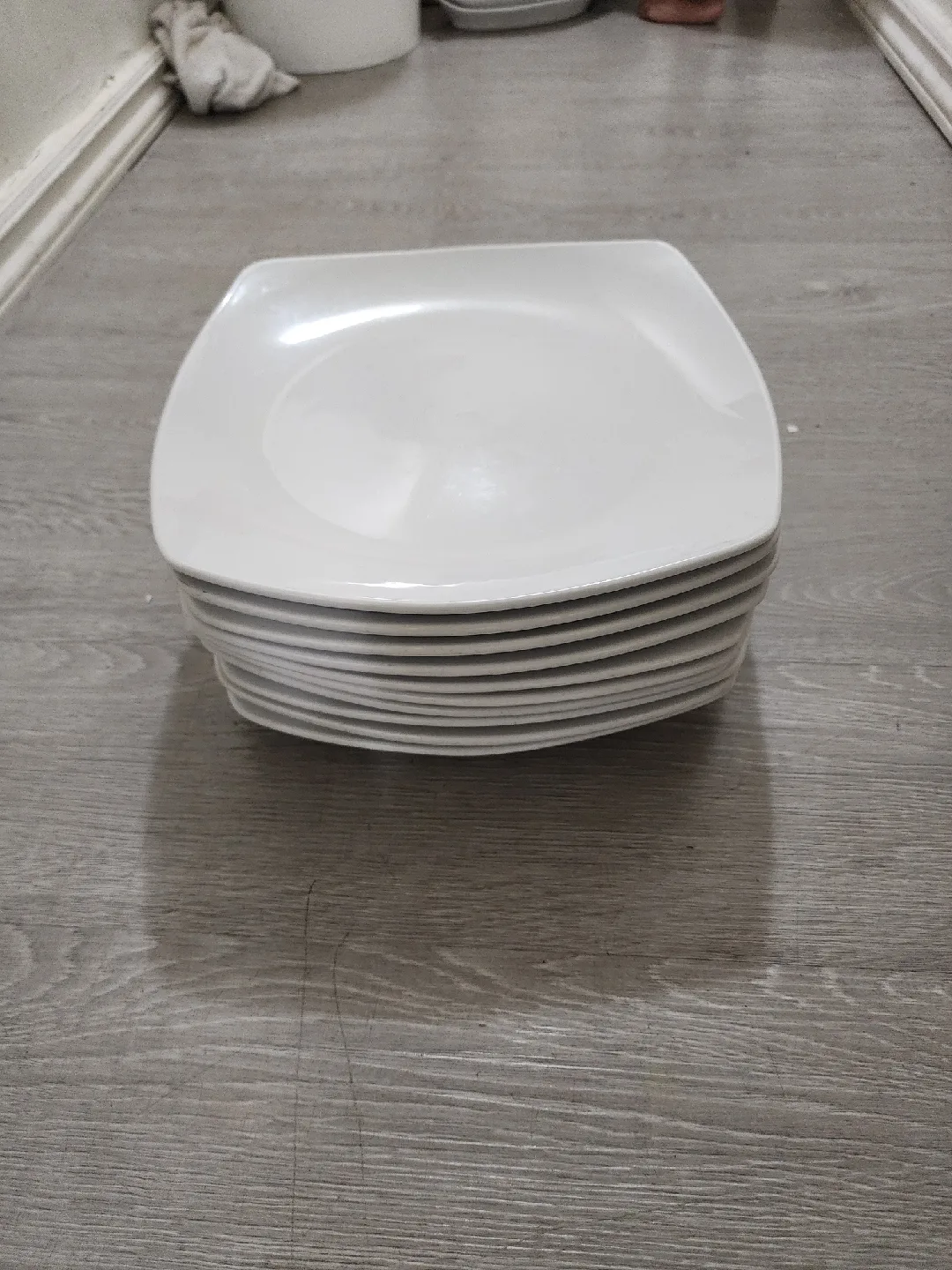 White Square Dinner Plates 10 Pcs image indicator(10)