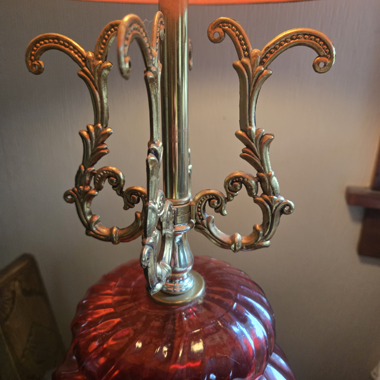 Rare 1970's Hollywood Regency Red Hurricane Parlor/Bordello lamp - photo 5