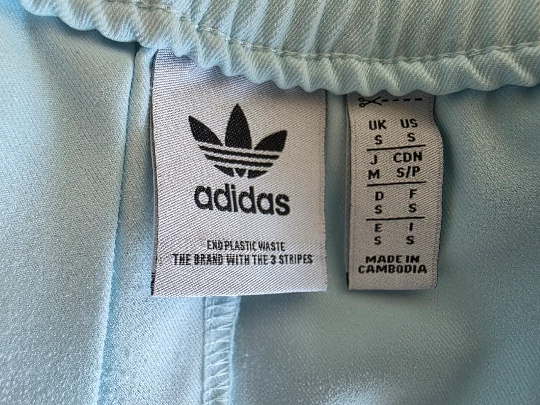 Adidas Pleated Skirt - Size S image indicator(3)