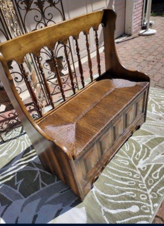 Wooden Storage Bench 39 x 38 x 18" - photo 2