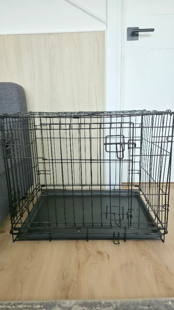 Black Wire Dog Crate - 62x50x46cm thumbnail