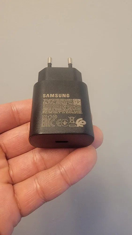 Samsung Travel Adapter EP-TA800 - Black 🥕