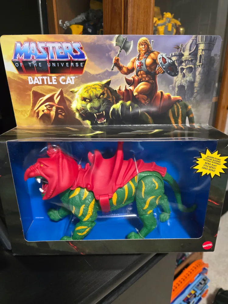 Masters of the Universe Battle Cat Figure thumbnail