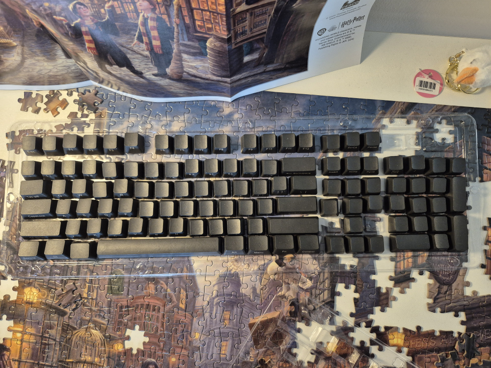 Need gone immediately | Matte Black 108 side printed key caps - photo 4