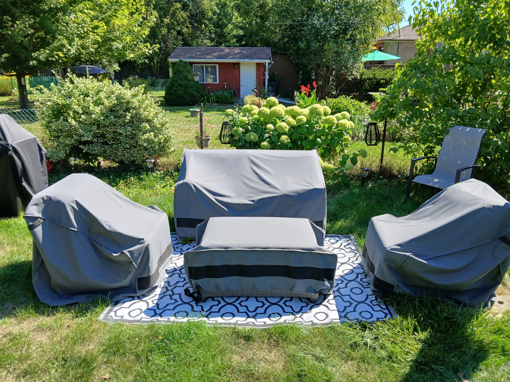 Moving Sale: Patio Set with Covers & Char-Broil Grill - photo 2