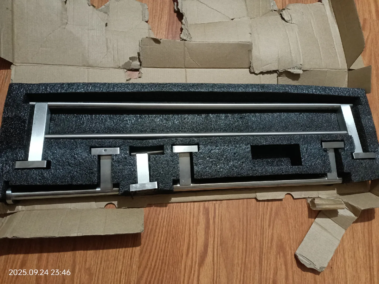 Stainless Steel Towel Rack - New in Box! thumbnail