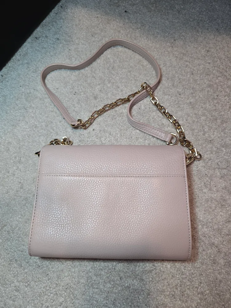 Tory Burch Crossbody Bag image indicator(3)