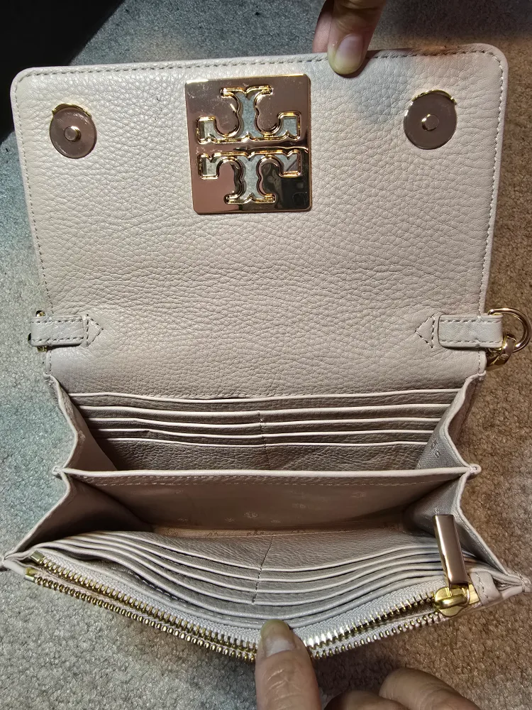 Tory Burch Crossbody Bag image indicator(6)