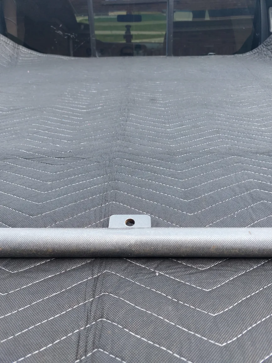 Lat Pulldown bar - non slip grip image indicator(2)