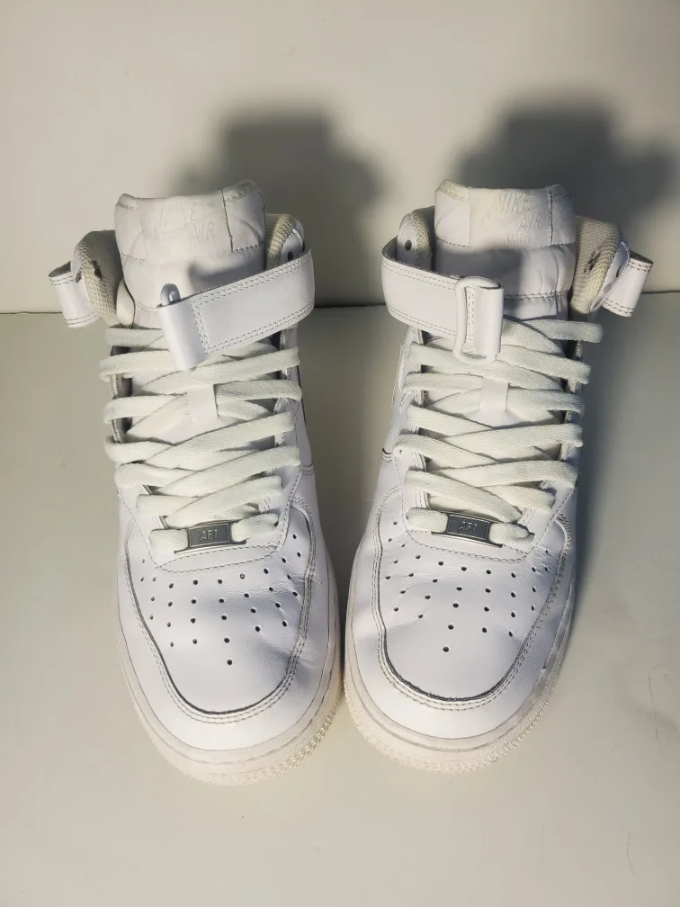 Nike Air Force 1 High '07 White Size 8.5 thumbnail