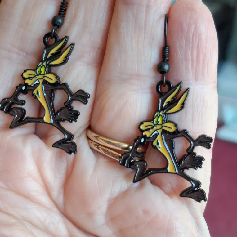 Wile E. Coyote Earrings thumbnail