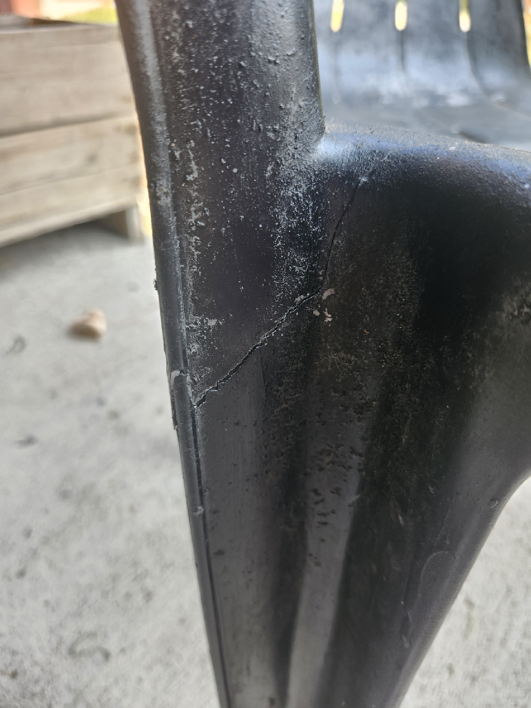 Plastic Outdoor Chair - photo 3
