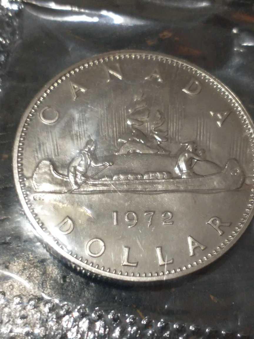 Nice 1972 uncirculated Canadian Silver Dollar (no silver) thumbnail