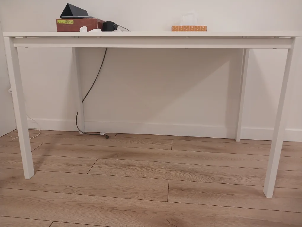 Ikea White Desk thumbnail