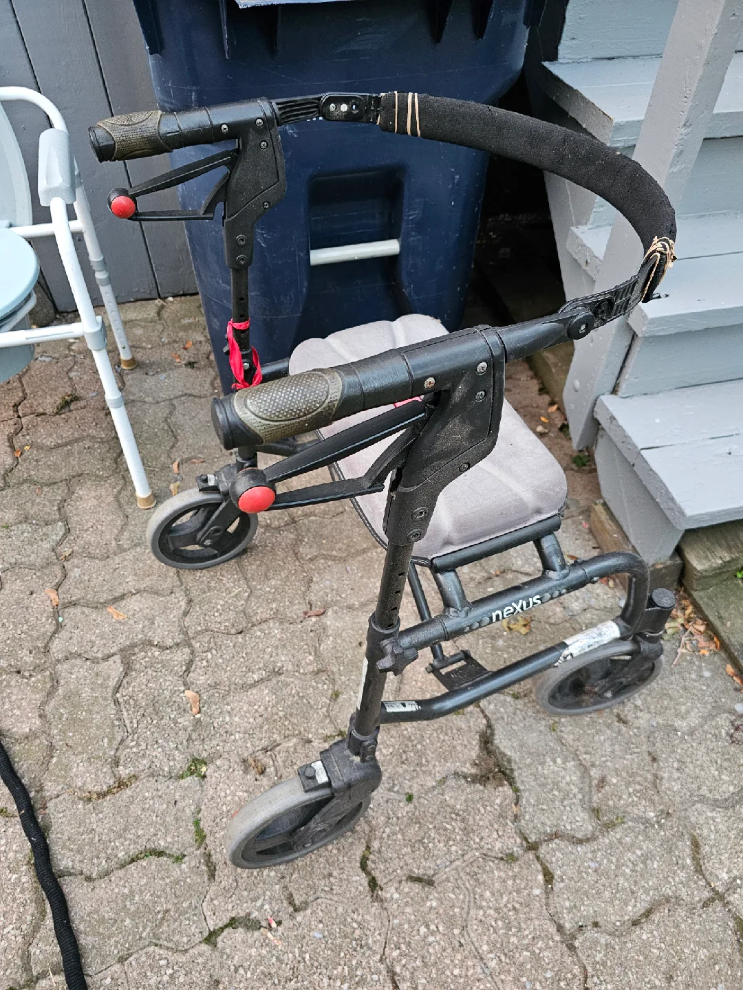 Nexus 4 Rollator Walker with Seat image indicator(3)