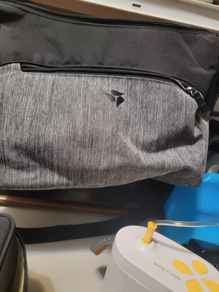 Medela Pump In Style Breast Pump with Bag image indicator(4)