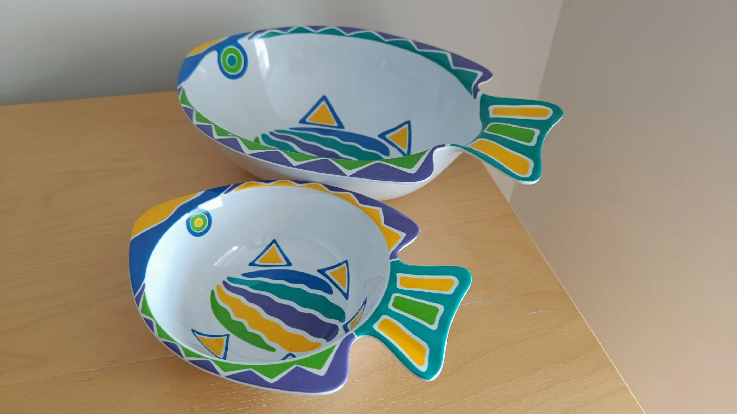 Fish Shaped Bowls - Set of 2 🥕 thumbnail