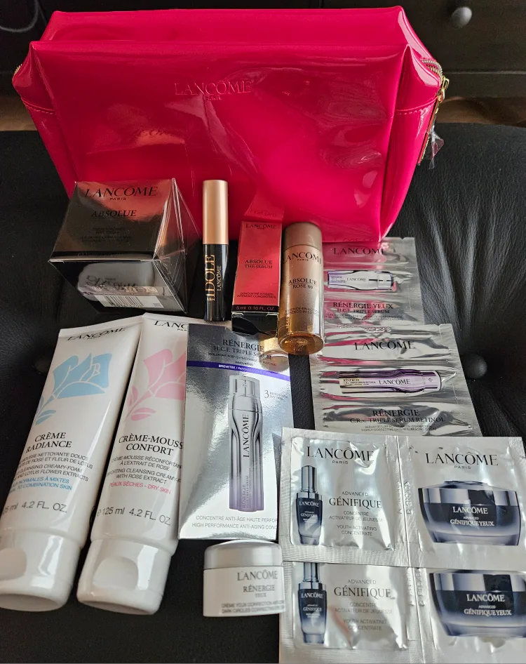 🥕Brand new large Lancôme skincare set with cosmetic bag thumbnail