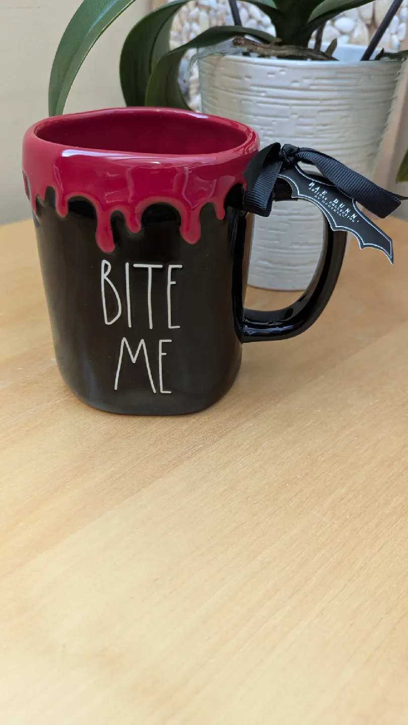 Rae Dunn Artisan Collection 'Bite Me' Mug thumbnail
