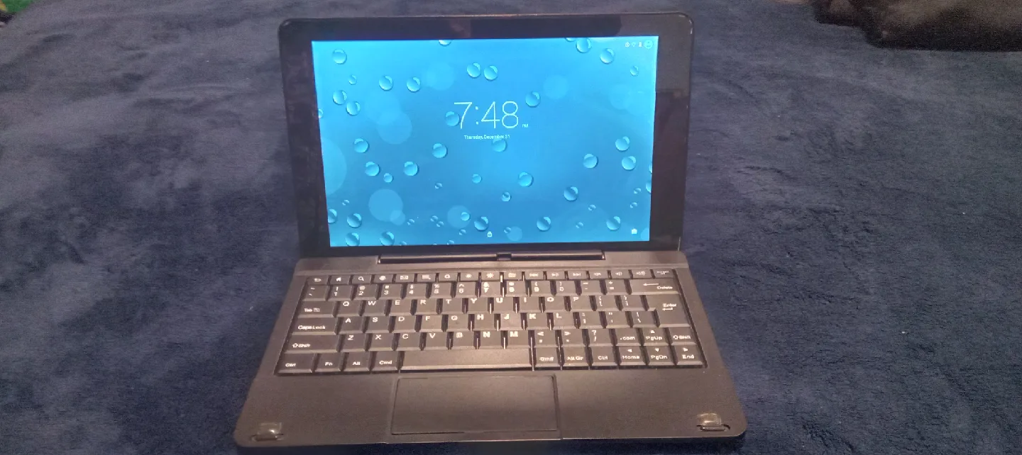 RCA Tablet with Keyboard thumbnail