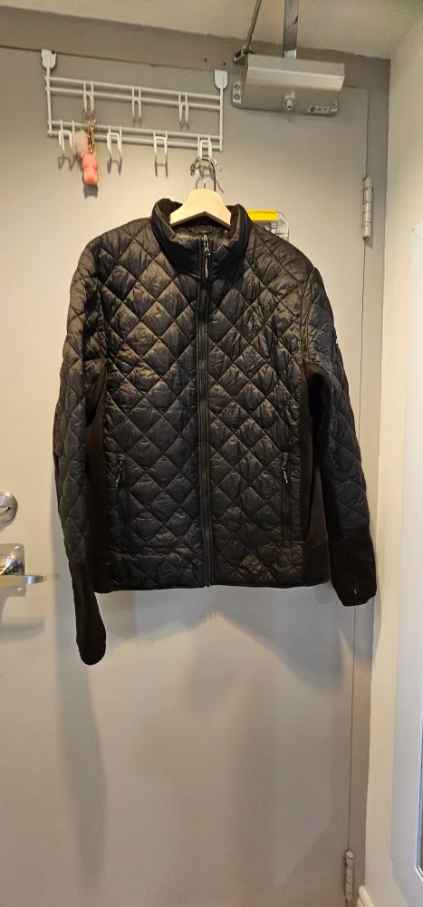 Elevate Men's Black Quilted Jacket - Size Large thumbnail