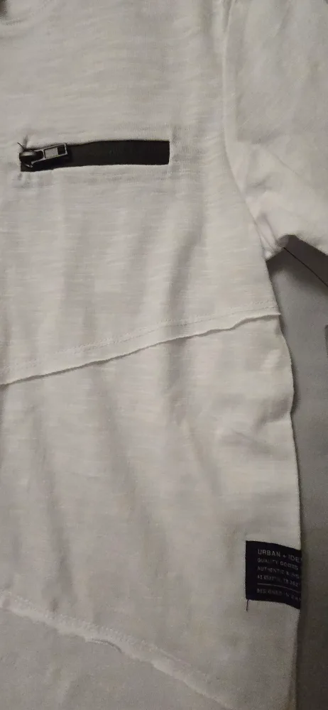 NEW! Boys Urban Street T-Shirt in White! - Size 7 / 8 image indicator(4)