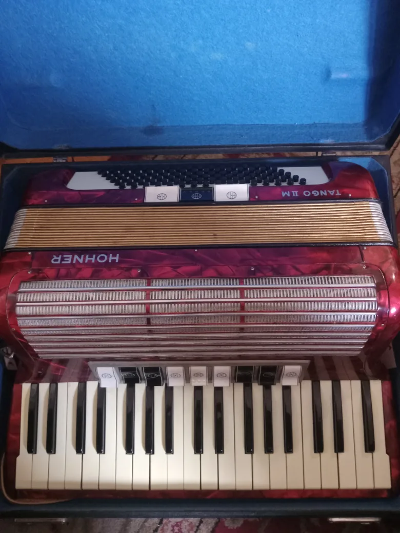 Hohner Tango II M Accordion image indicator(2)