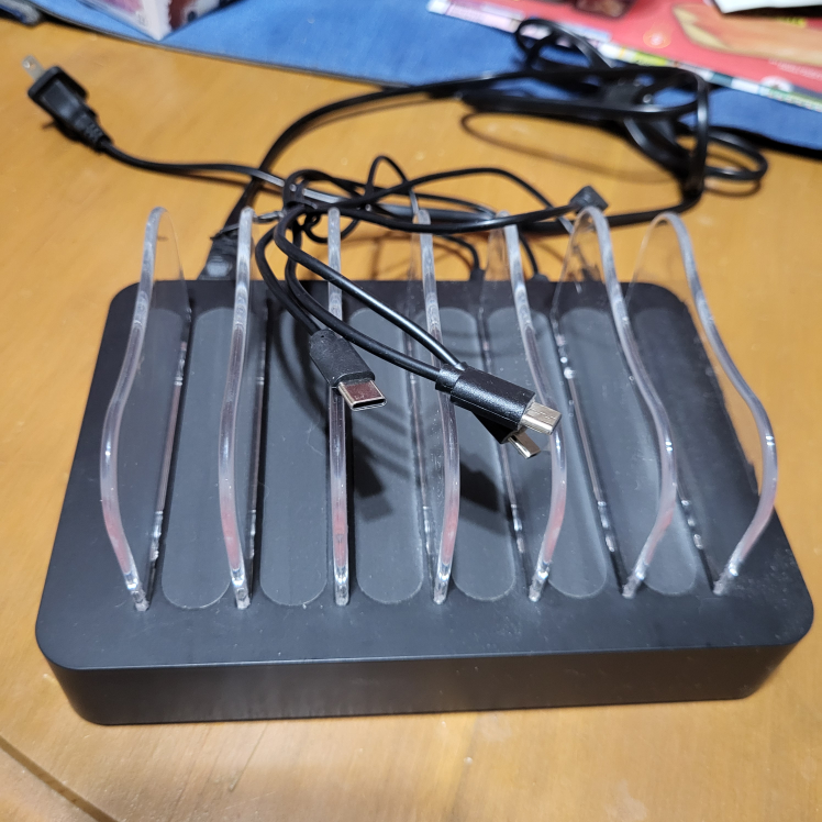 Multi-Device Charging Station - photo 3