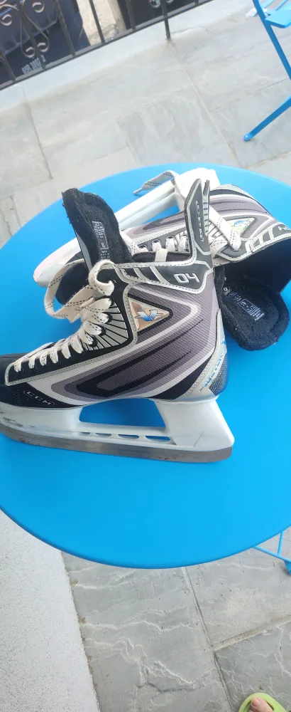 CCM Vector 04 Ice Hockey Skates - Size 8.5 image indicator(4)