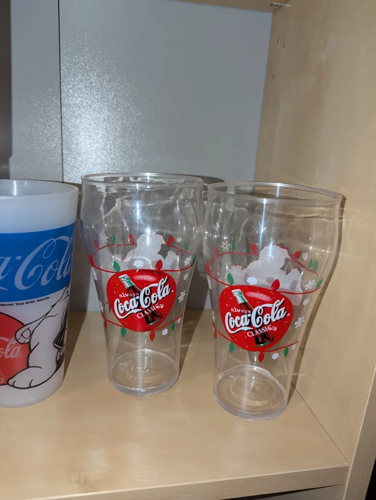 Coca Cola group of plastic Glasses - Set of 10 image indicator(4)