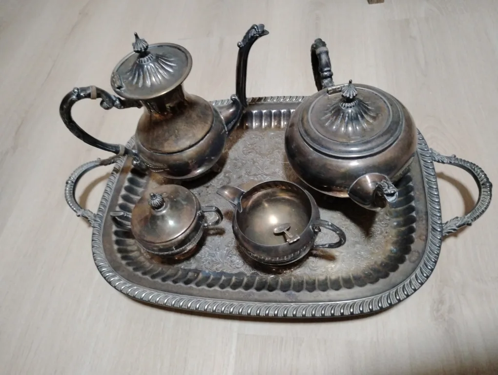 Vintage Silver Plated Tea/coffee Set and more image indicator(2)