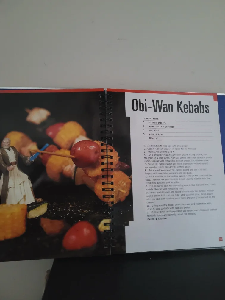 Star Wars Cook Book + Boba Fett Mug image indicator(3)