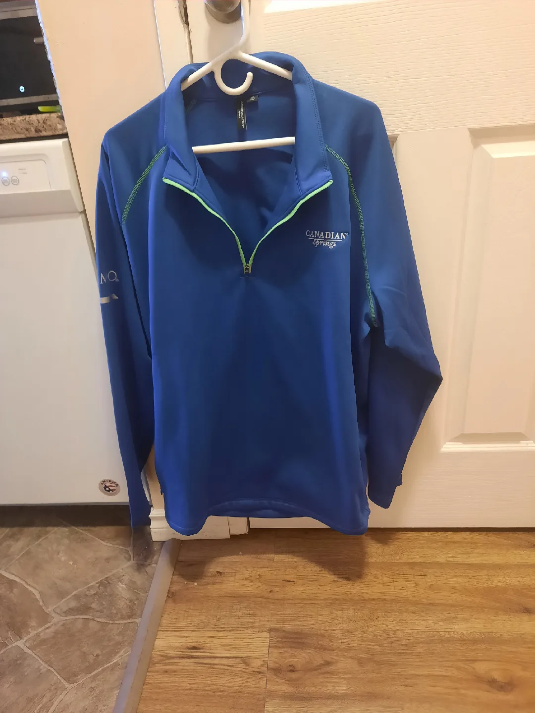 Canadian Springs  2XL Pullover pick up only thumbnail
