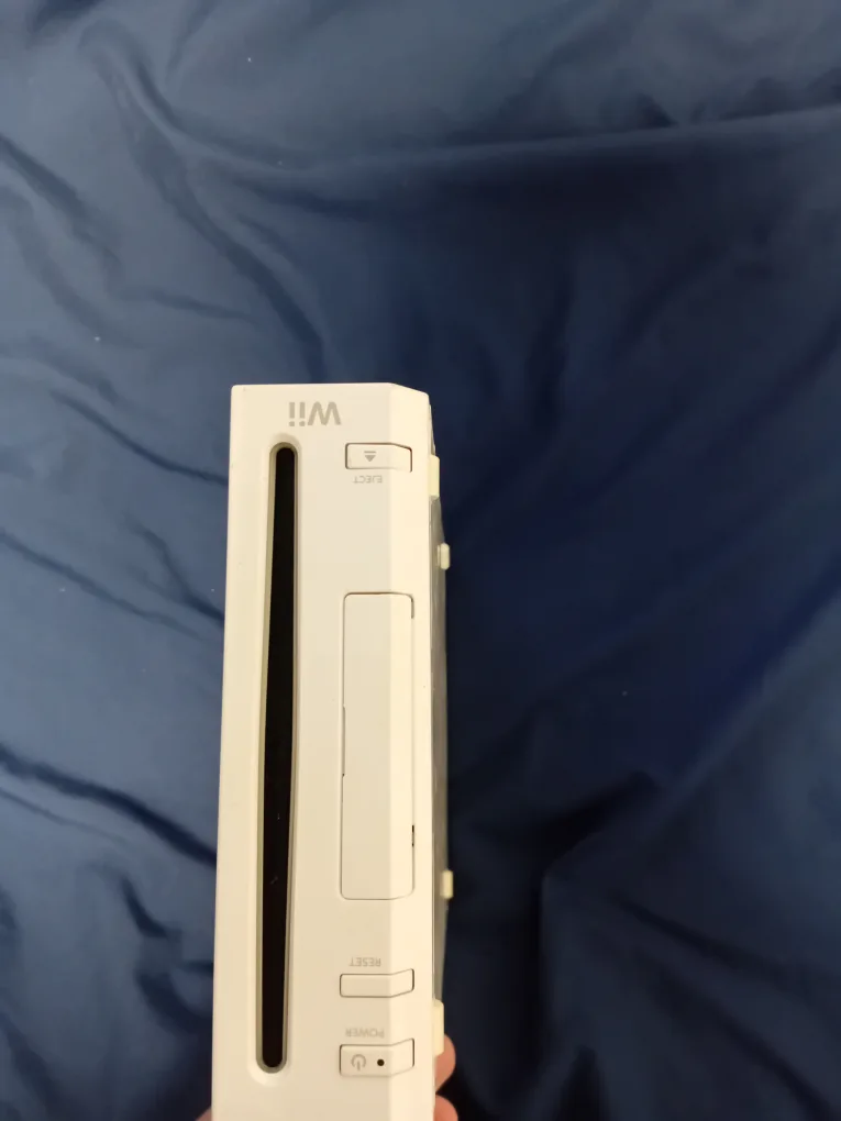 modded Nintendo Wii Console with Controller image indicator(3)