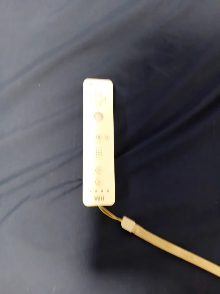 modded Nintendo Wii Console with Controller image indicator(4)