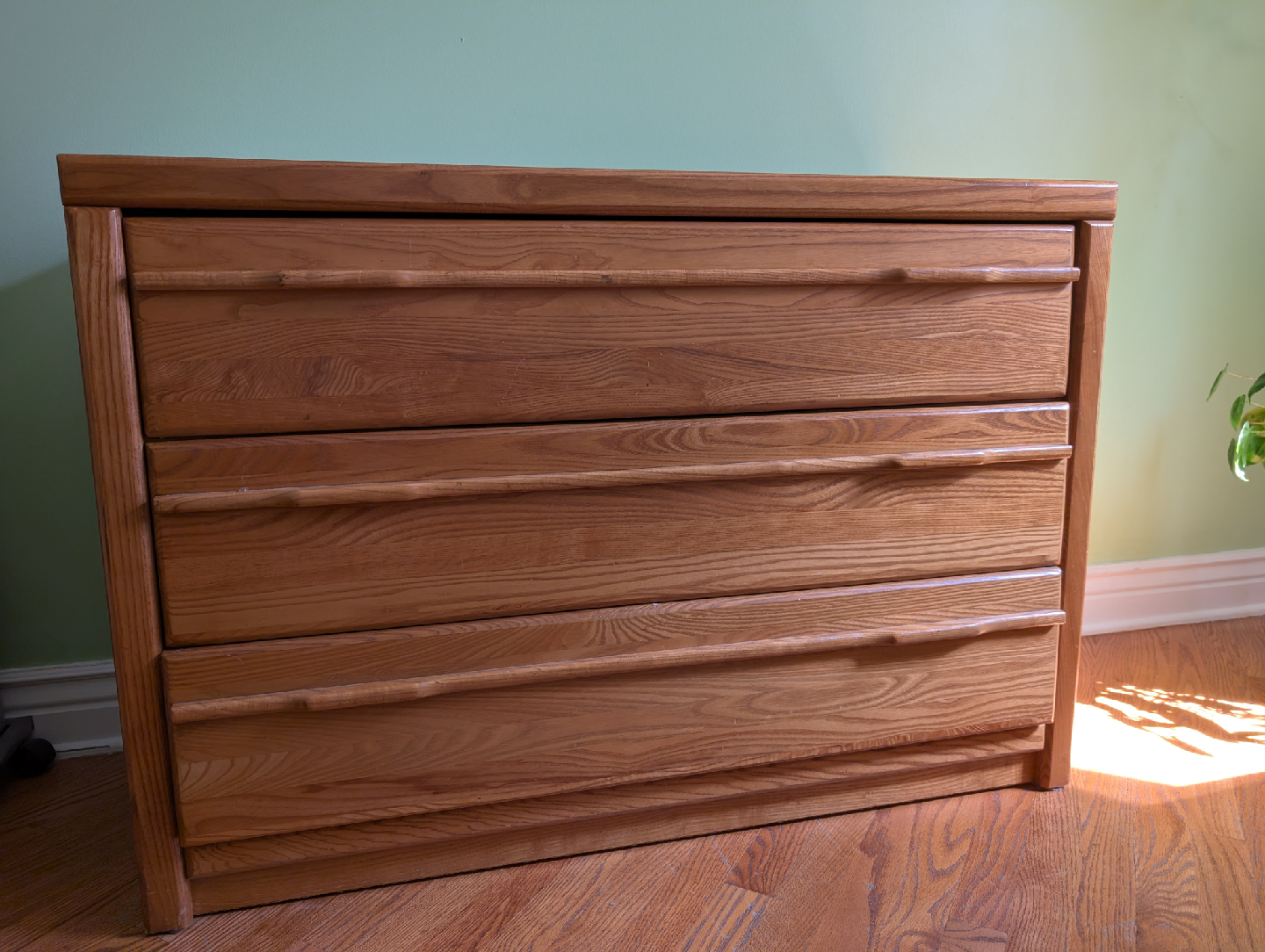 Wooden 3-Drawer Dresser - photo 2